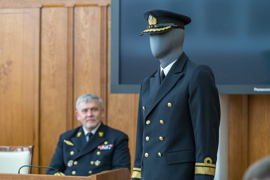 Spotkanie w Urzędzie Marszałkowskim w sprawie podpisania listu intencyjnego o współpracy na rzecz upowszechniania wiedzy na temat historii polskiej floty i postaci admirała Józefa Unruga, fot. Szymon Zdziebło www.tarantoga.pl