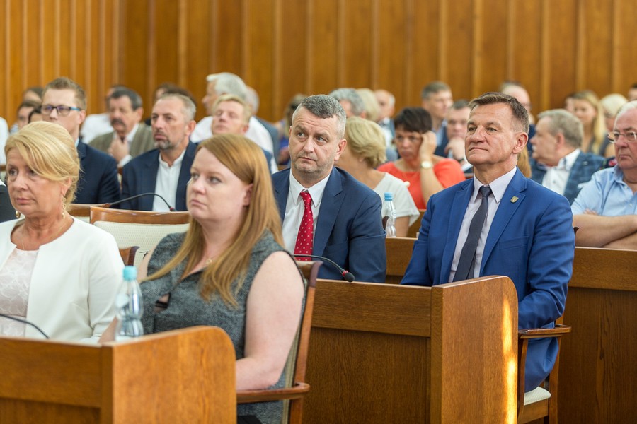 Wręczenie umów RPOW i RPO w Urzędzie Marszałkowskim, fot. Szymon Zdziebło www.tarantoga.pl