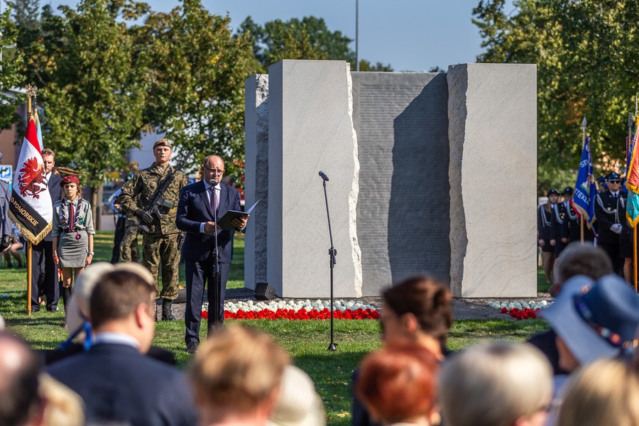 Wojewódzkie obchody 80. rocznicy wybuchu II wojny światowej, fot. Szymon Zdziebło www.tarantoga.pl