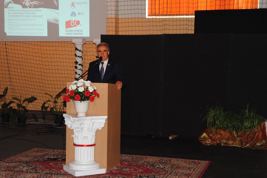 Konferencja popularnonaukowa w Zespole Szkół w Jabłonowie Pomorskim (powiat brodnicki) poświęcona 80. rocznicy wybuchu II wojny światowej, fot. ZS Jabłonowo Pomorskie