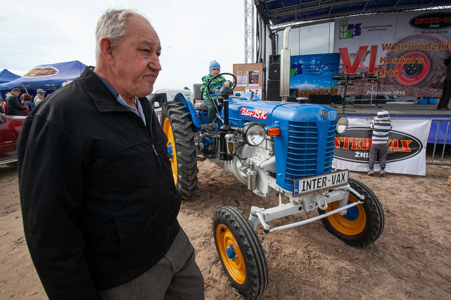 Wojewódzkie Konkurs Orki przy drodze między Podgórzynem i Wenecją, fot. Filip Kowalkowski