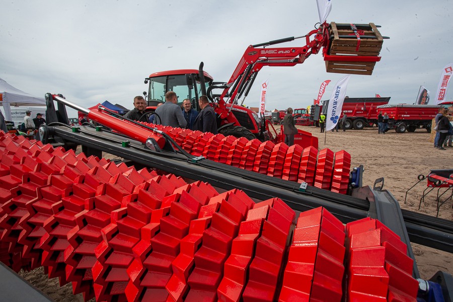 Wojewódzkie Konkurs Orki przy drodze między Podgórzynem i Wenecją, fot. Filip Kowalkowski