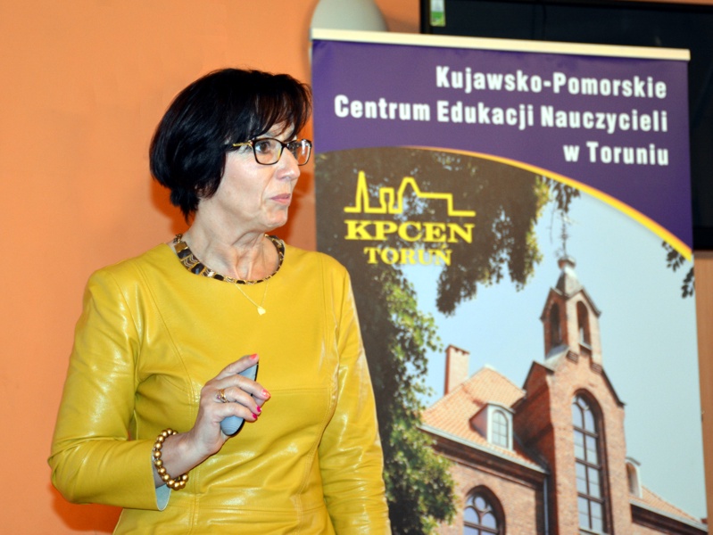 Iwona Czyż-Zaleska, kierownik Referatu Ewidencji Ludności i Dowodów Osobistych