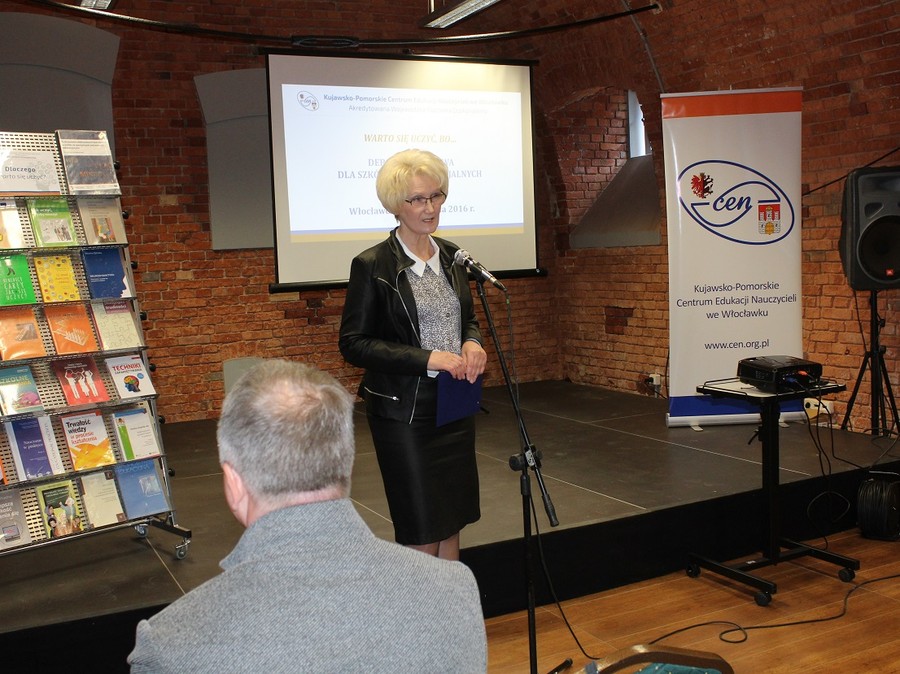Dyrektor KPCEN we Włocławku Grażyna Troszyńska