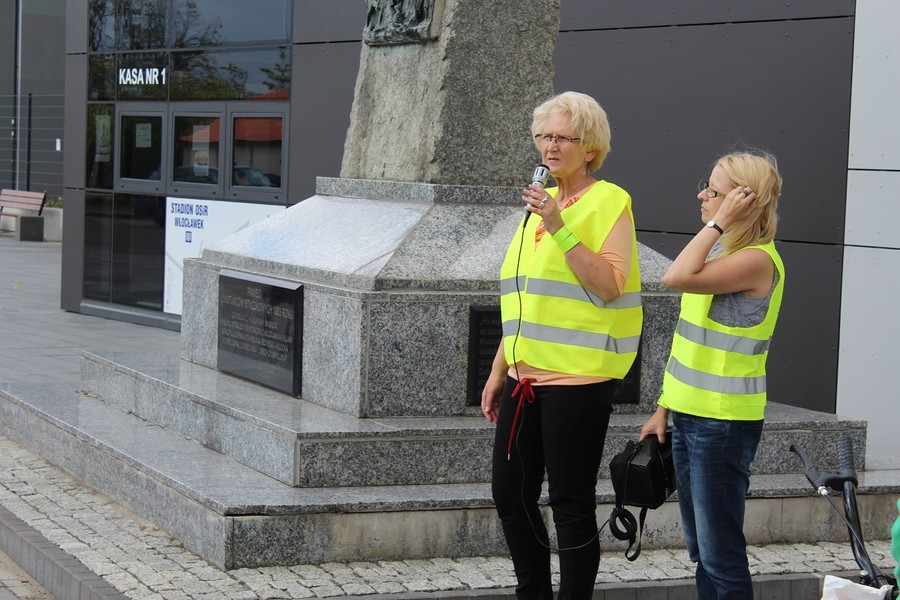 Dyr. Grażyna Troszyńska