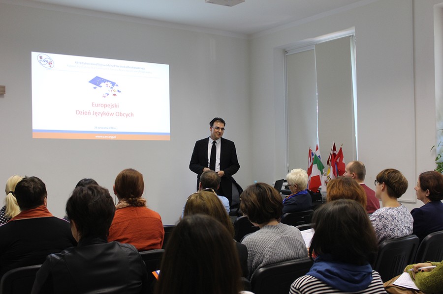 Patryk Krzemiński i uczestnicy seminarium