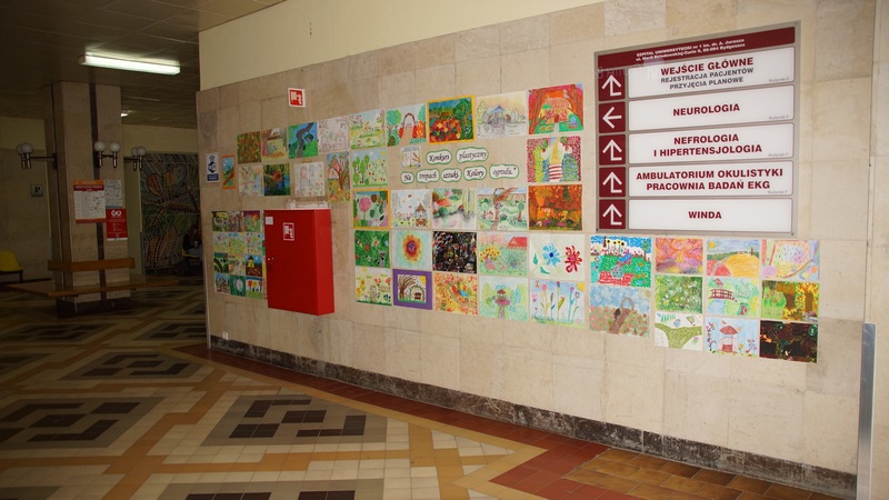 Wystawa na parterze w holu szpitala im. dr. A. Jurasza w Bydgoszczy