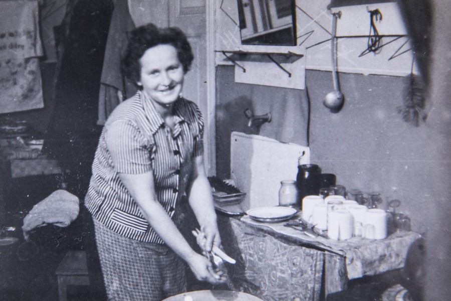 Pani Kazimiera Karwacka w młodości, fot. archiwum rodzinne