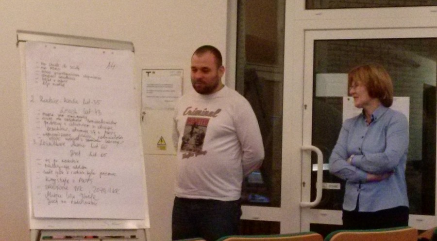 Uczestnicy szkolenia „Rola i zadania członków zespołu interdyscyplinarnego w zakresie przeciwdziałania przemocy w rodzinie”, 9-11.12.2015 r., fot. Biuro Wsparcia Rodziny i Przeciwdziałania Przemocy