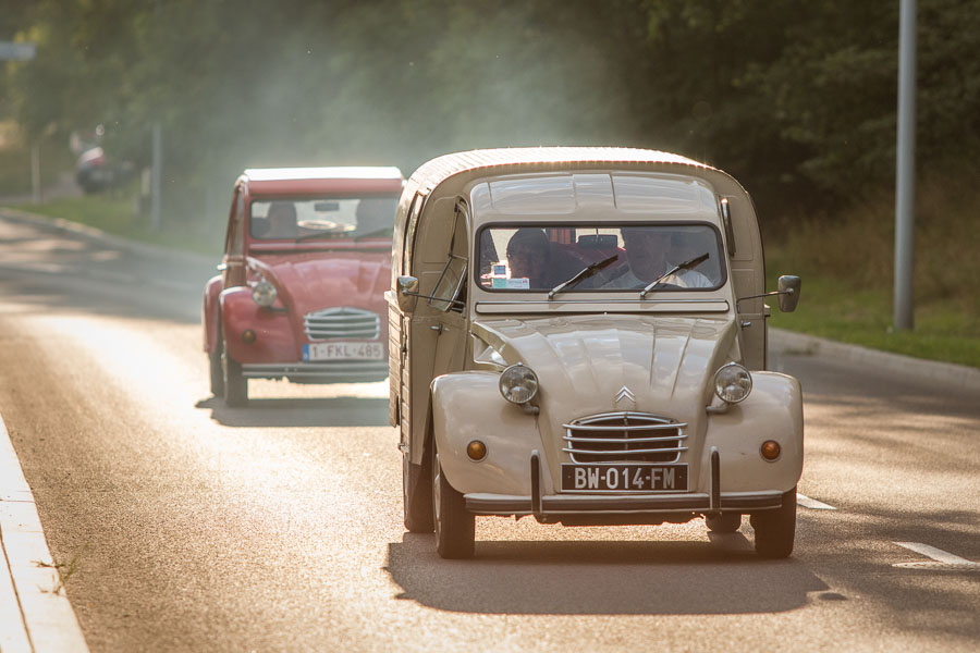 Otwarcie 21. Międzynarodowego Zlotu Miłośników Citroëna 2CV w Toruniu (2), fot. Szymon Zdziebło