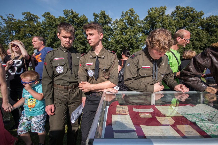 Obchody 71. rocznicy wybuchu Powstania Warszawskiego, Toruń, fot. Szymon Zdziebło