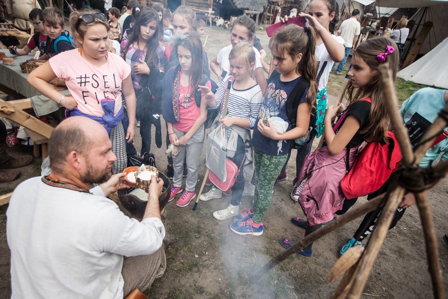 Festyn Archeologiczny w Biskupinie, 17.09.2015, fot. Andrzej Goiński