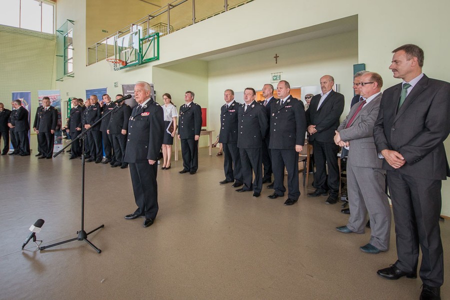 Uroczystość wręczenia sprzętu strażakom w Boniewie, fot. Szymon Zdziebło