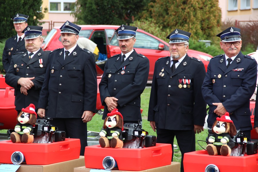 Przekazanie sprzętu zakupionego w ramach projektu „Ludziom na ratunek” w Książkach, fot. Komenda Województwa PSP w Toruniu