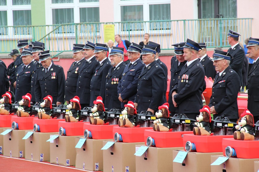 Przekazanie sprzętu zakupionego w ramach projektu „Ludziom na ratunek” w Książkach, fot. Komenda Województwa PSP w Toruniu