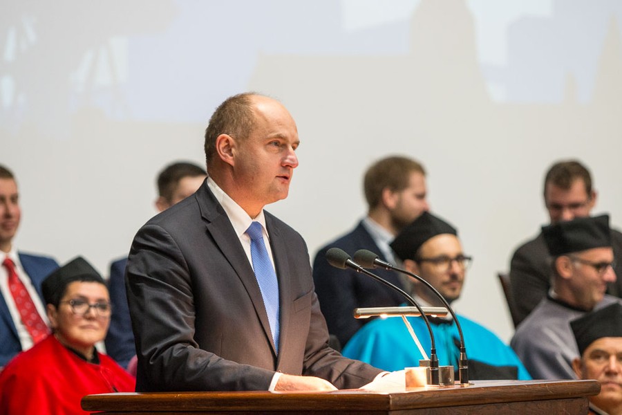 Uroczysta inauguracja roku akademickiego na Uniwersytecie Mikołaja Kopernika w Toruniu, fot. Szymon Zdziebło