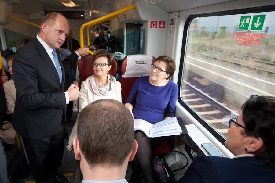 Przejazd pociągiem typu elf z Torunia do Bydgoszczy, fot. Andrzej Goiński