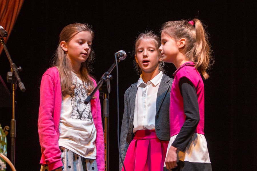 Uroczystość wręczenia nagród podczas 18. Międzynarodowego Konkursu Twórczości Plastycznej Dzieci i Młodzieży „Zawsze zielono, zawsze niebiesko”, fot. Szymon Zdzieblo/tarantoga.pl