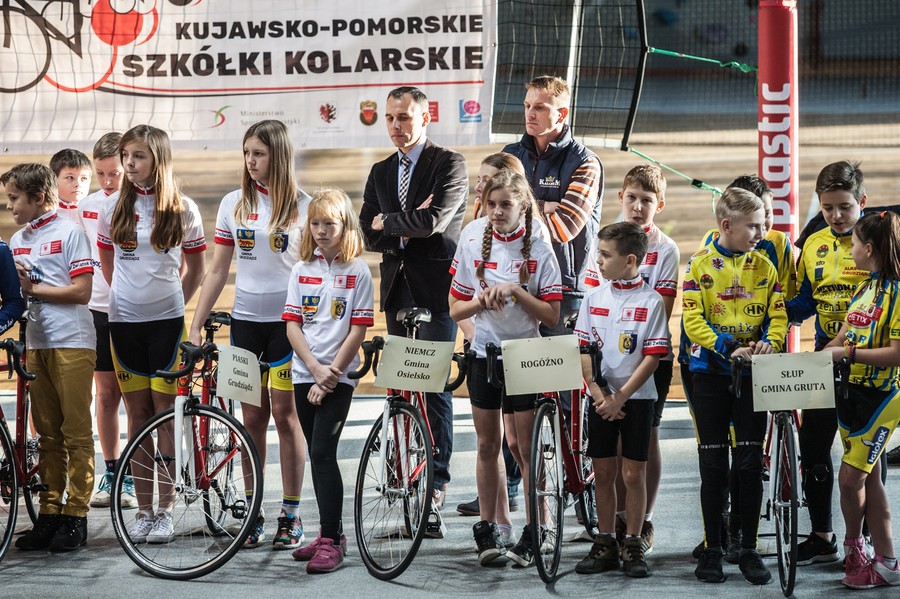 Oficjalna inauguracja działalności Kujawsko-Pomorskich Szkółek Kolarskich, fot. Andrzej Goiński