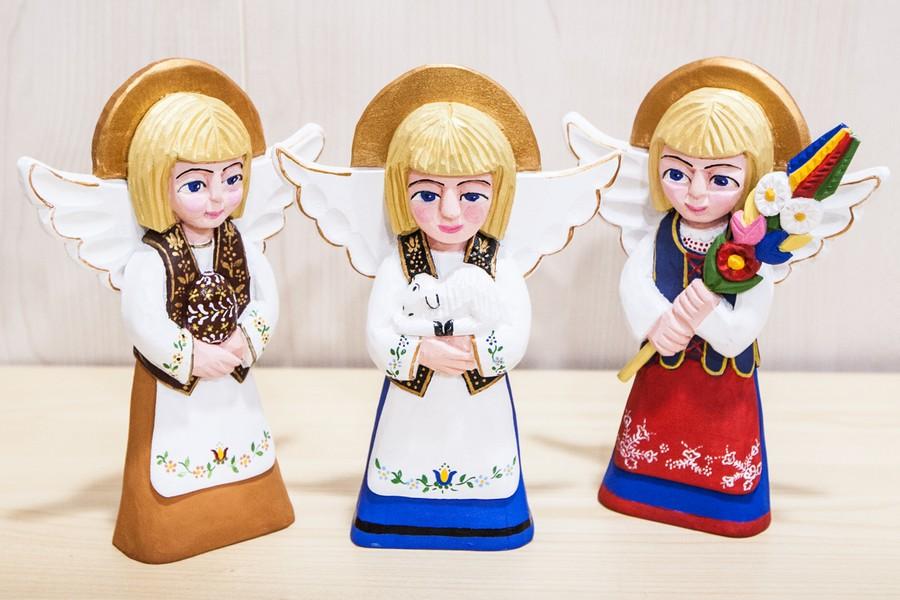 Zestaw figur regionalnych autorstwa Zygmunta Kędzierskiego, fot. Andrzej Goiński