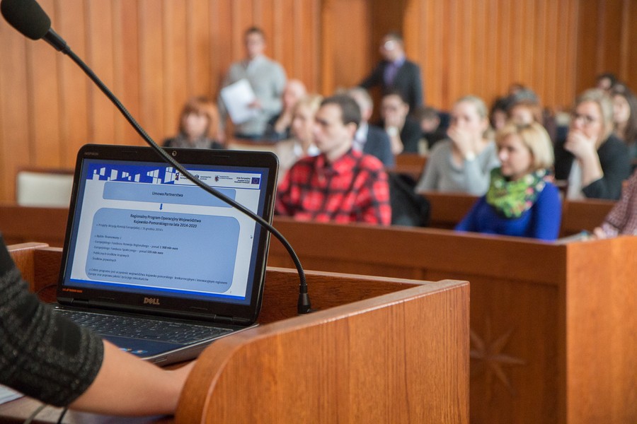 Środa z funduszami unijnymi w Toruniu, fot. Szymon Zdziebło/tarantoga.pl