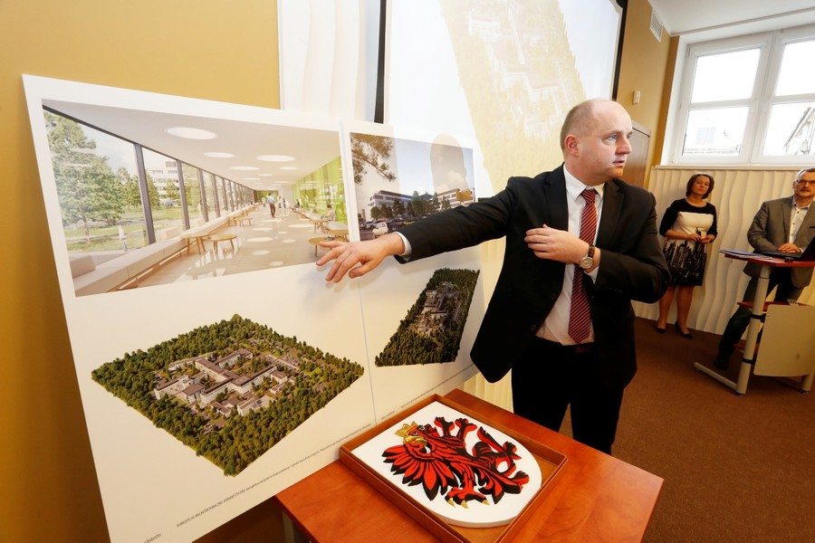 Prezentacja założeń rozbudowy Wojewódzkiego Szpitala Specjalistycznego we Włocławku podczas spotkania w Regionalnym Inkubatorze Przedsiębiorczości we Włocławku (9 marca), fot. Mikołaj Kuras