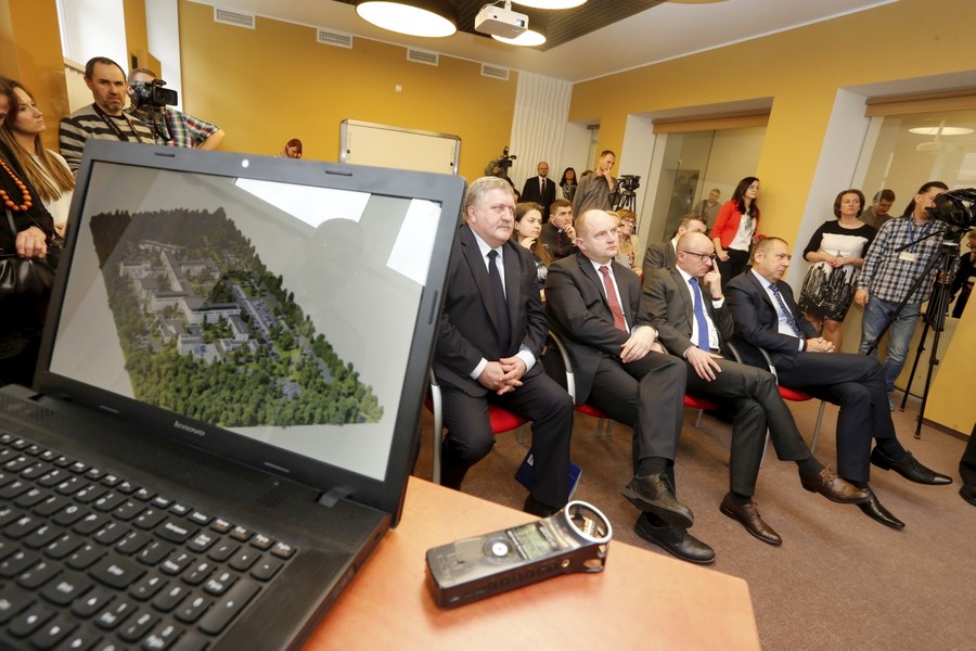 Prezentacja założeń rozbudowy Wojewódzkiego Szpitala Specjalistycznego we Włocławku podczas spotkania w Regionalnym Inkubatorze Przedsiębiorczości we Włocławku (9 marca), fot. Mikołaj Kuras