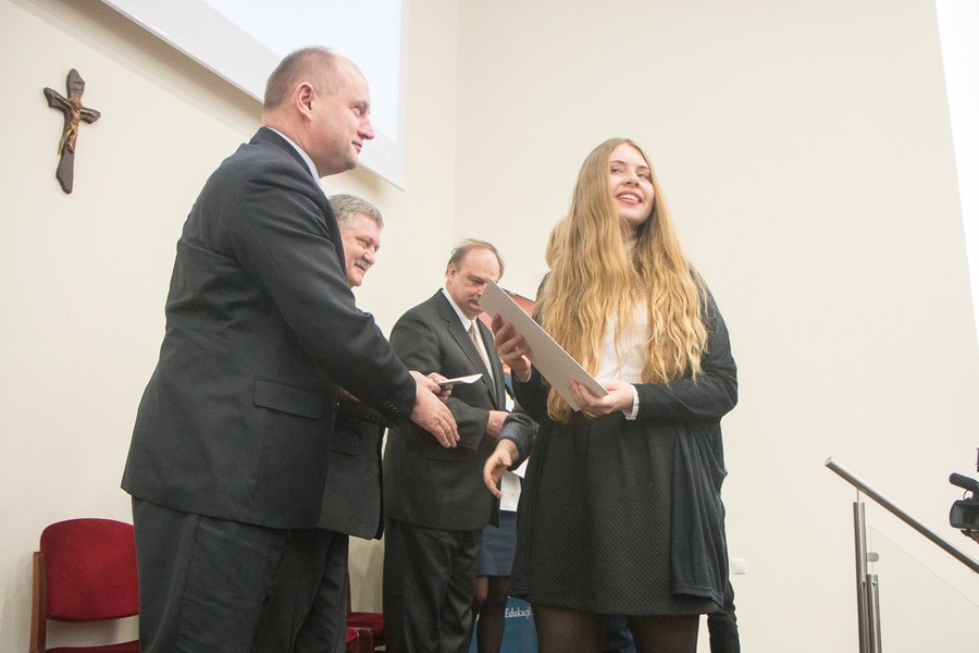 Uroczystość wręczenia nagród laureatom podczas obchodów 107. rocznicy urodzin gen. Elżbiety Zawackiej, fot. Szymon Zdziebło/Tarantoga.pl