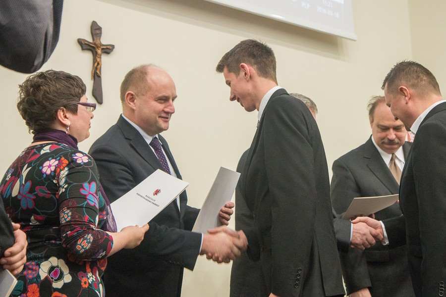 Uroczystość wręczenia nagród laureatom podczas obchodów 107. rocznicy urodzin gen. Elżbiety Zawackiej, fot. Szymon Zdziebło/Tarantoga.pl