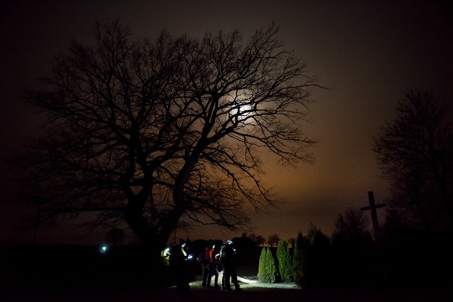 Ekstremalna Droga Krzyżowa św. Jana Pawła II na trasie Bydgoszcz-Toruń, fot. Tymon Markowski