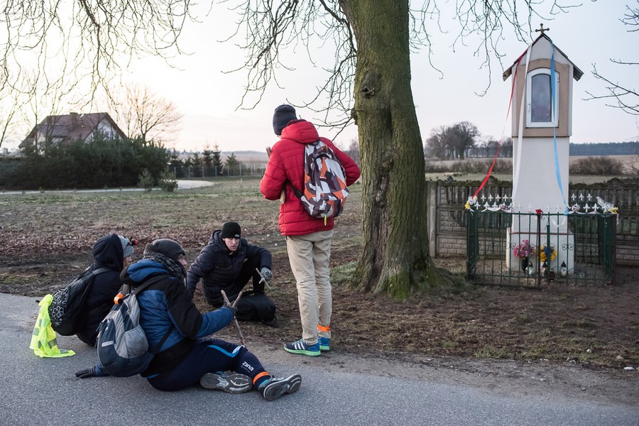 Ekstremalna Droga Krzyżowa św. Jana Pawła II na trasie Bydgoszcz-Toruń, fot. Tymon Markowski