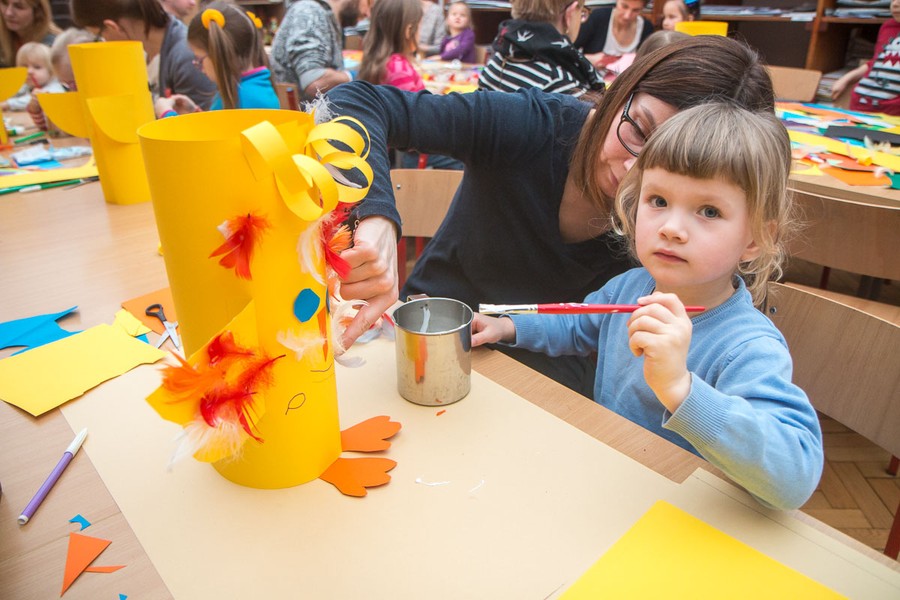 Wykuruj się - warsztaty wielkanocne w Galerii i Ośrodku Twórczości Plastycznej Dziecka, fot. Szymon Zdziebło tarantoga.pl