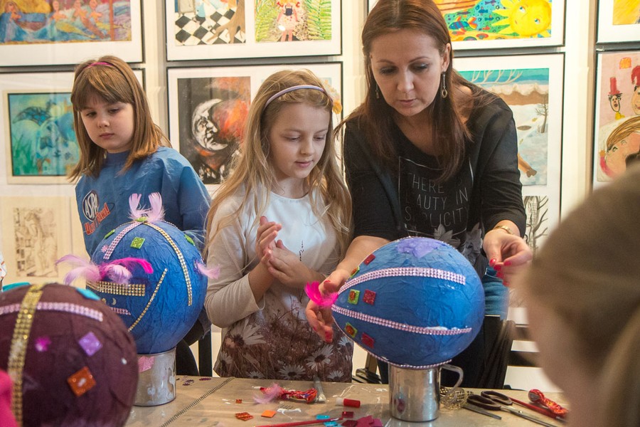 Wykuruj się - warsztaty wielkanocne w Galerii i Ośrodku Twórczości Plastycznej Dziecka, fot. Szymon Zdziebło tarantoga.pl