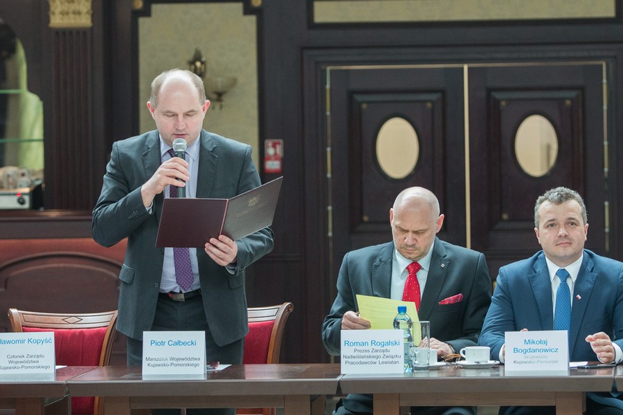 Posiedzenie Kujawsko-Pomorskiej Wojewódzkiej Rady Dialogu Społecznego, fot. Szymon Zdziebło