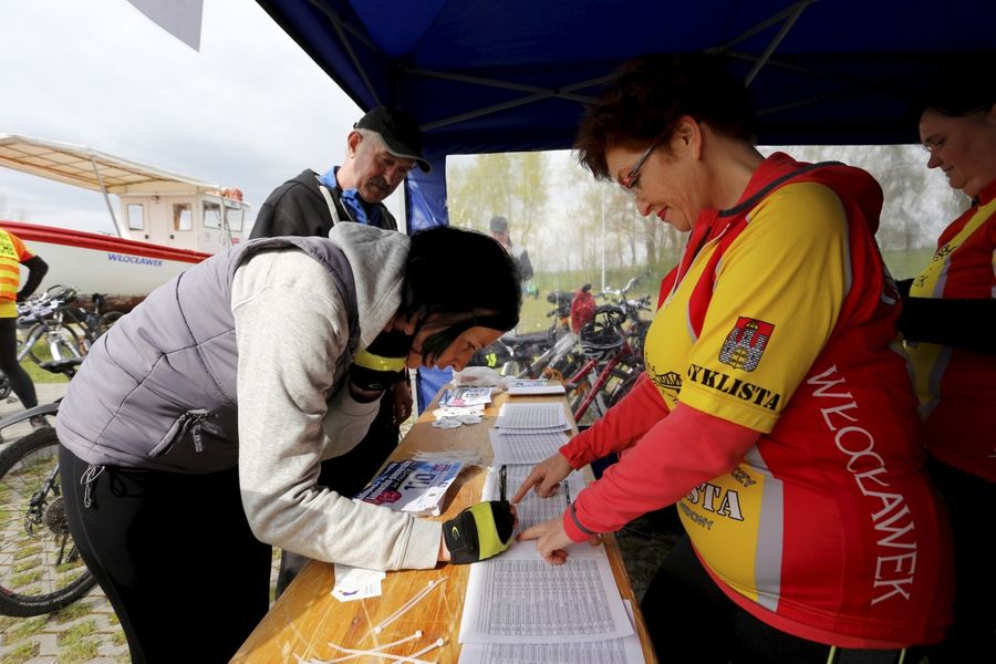 Inauguracja sezonu turystycznego 2016 – rajd rowerowy we Włocławku, fot. Mikołaj Kuras