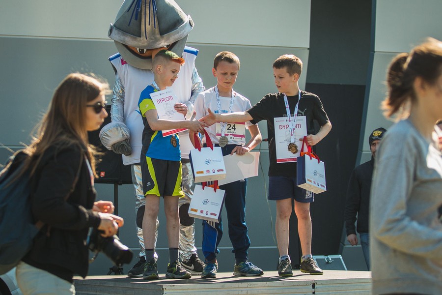 Run Toruń, Biegi dla dzieci, fot. Szymon Zdziebło/tarantoga.pl