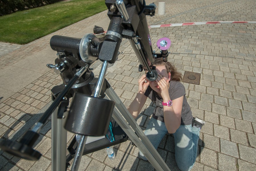 Obserwacje przed Urzędem Marszałkowskim, fot. Szymon Zdziebło