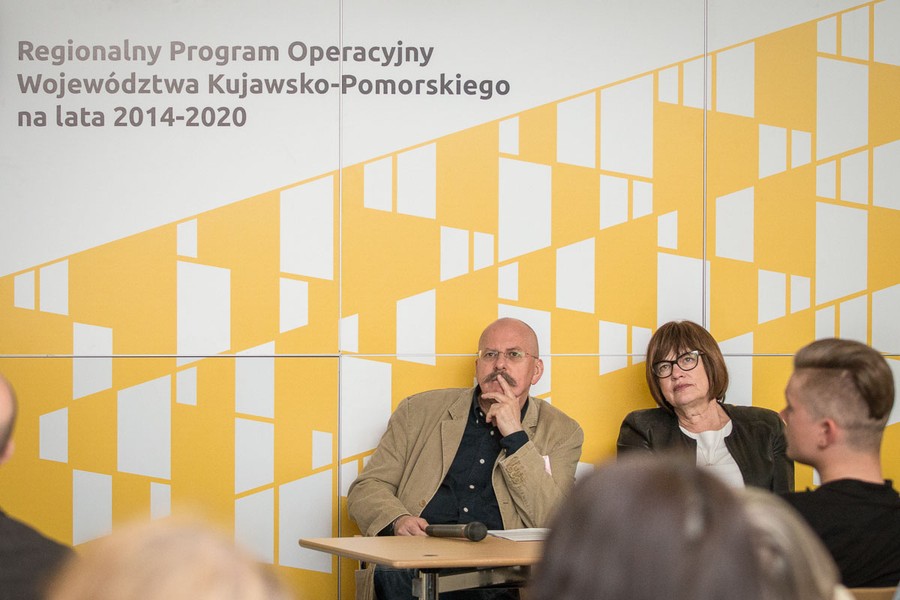 12.05.2016 Konferencja „Dawne fortyfikacje – dla turystyki, rekreacji i kultury”. Tematy sympozjum to zarządzanie i gospodarowanie dawnymi zespołami fortyfikacyjnymi, zwłaszcza w perspektywie wykorzystania środków z Unii Europejskiej. Fot. Szymon Zdziebło/tarantoga.pl