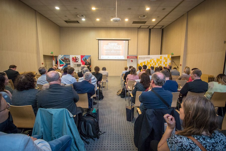 Konferencji „Dawne fortyfikacje – dla turystyki, rekreacji i kultury”, fot. Szymon Zdziebło/Tarantoga.pl