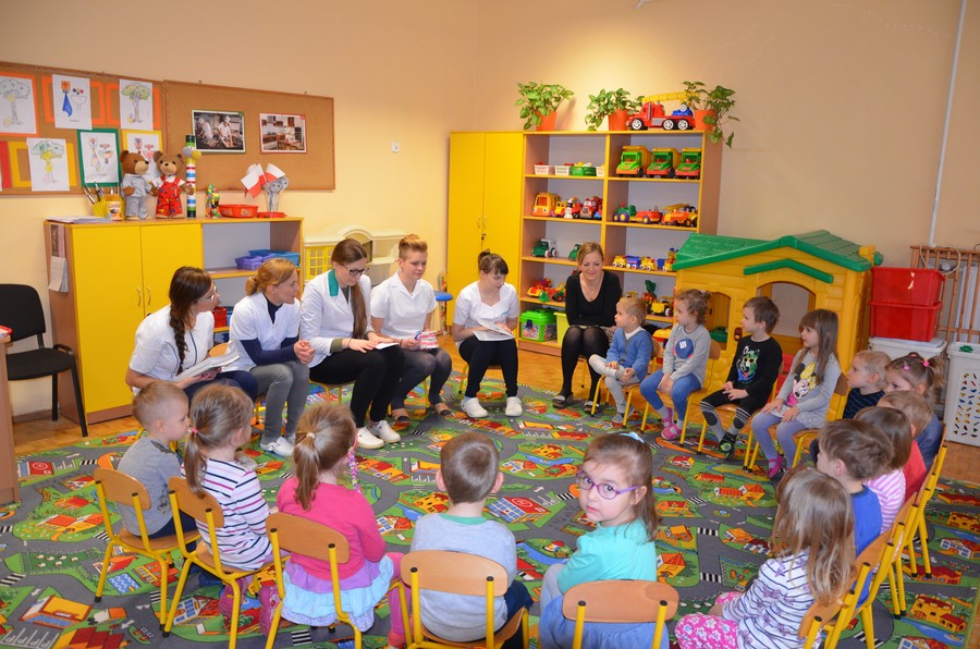 Zajęcia organizowane przez Medyczno-Społeczne Centrum Kształcenia Zawodowego i Ustawicznego w Toruniu, fot. archiwum szkoły