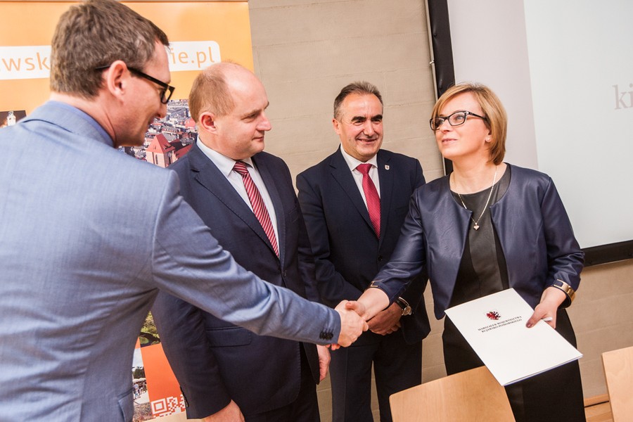 Uroczystość podpisania umów z lokalnymi grupami działania, fot. Andrzej Goiński