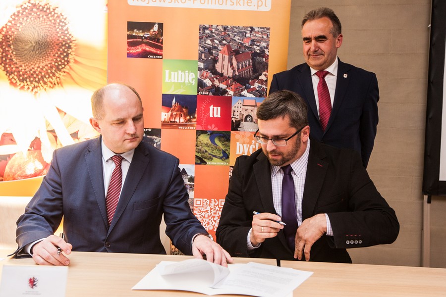 Uroczystość podpisania umów z lokalnymi grupami działania, fot. Andrzej Goiński