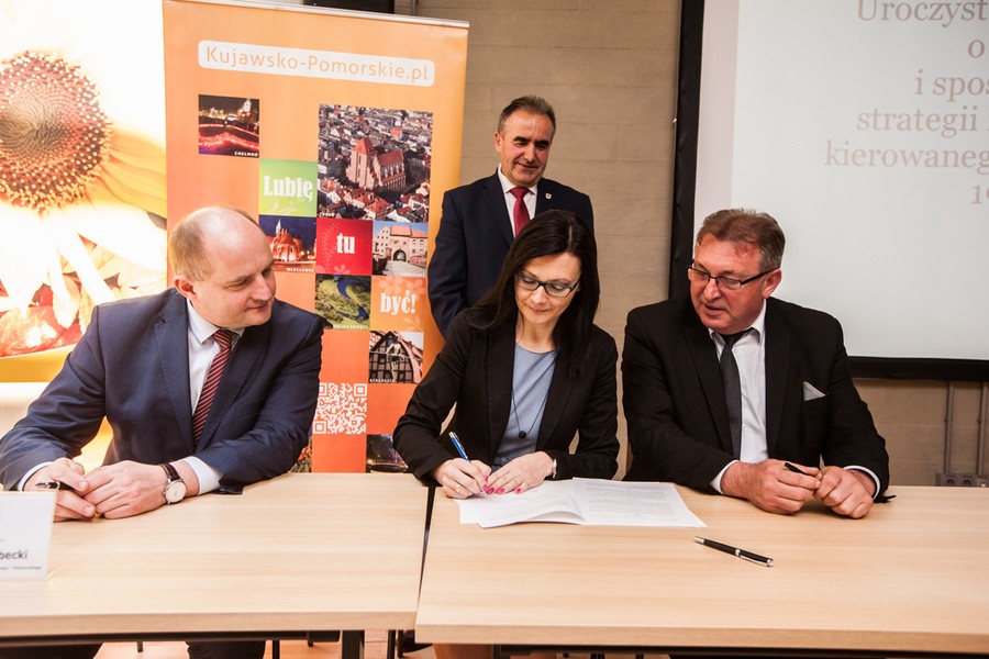 Uroczystość podpisania umów z lokalnymi grupami działania, fot. Andrzej Goiński