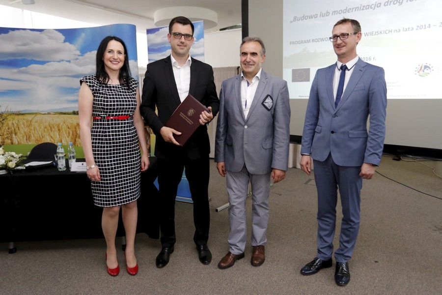 Uroczystość podpisywania umów o dofinansowanie inwestycji w ramach PROW, fot. Mikołaj Kuras.