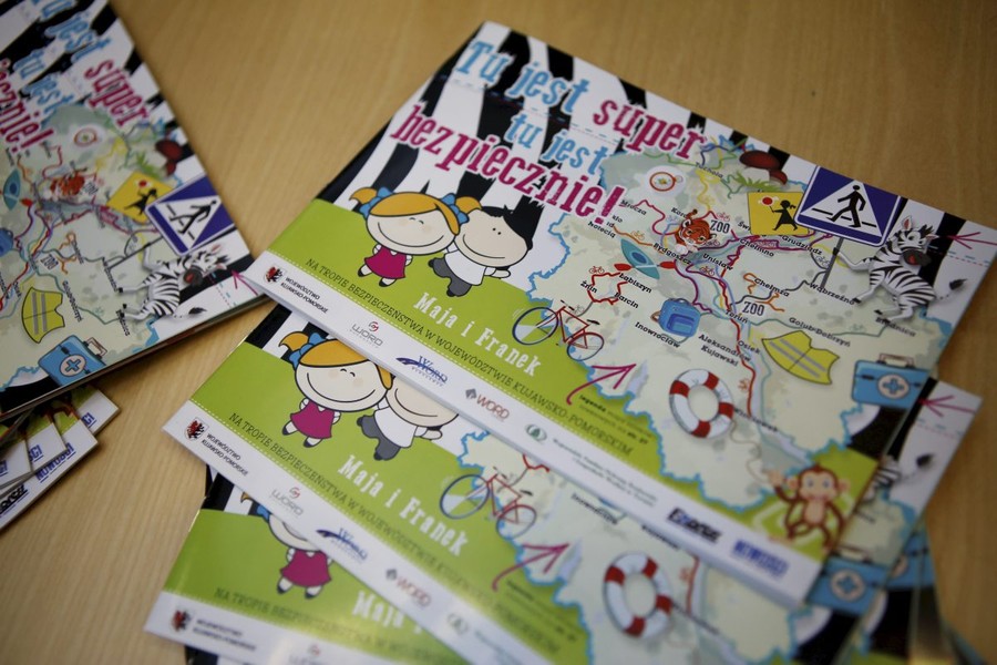 Wręczenie nagród w konkursie zorganizowanym w ramach „Tu jest super – tu jest bezpiecznie”, fot. Mikołaj Kuras