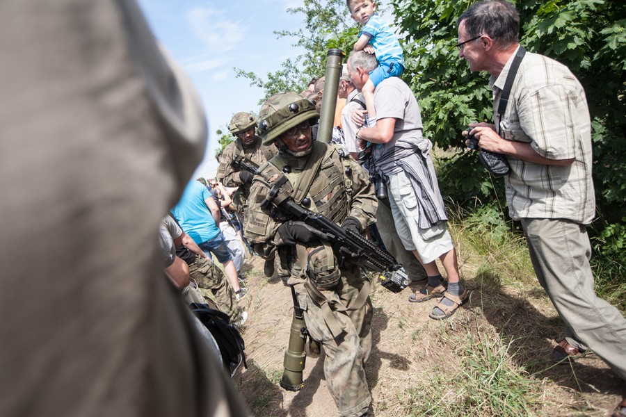 Zajęcie mostu drogowego gen. Elżbiety Zawackiej w Toruniu w ramach szkolenia Anakonda-16, fot. Andrzej Goiński/UM WK-P