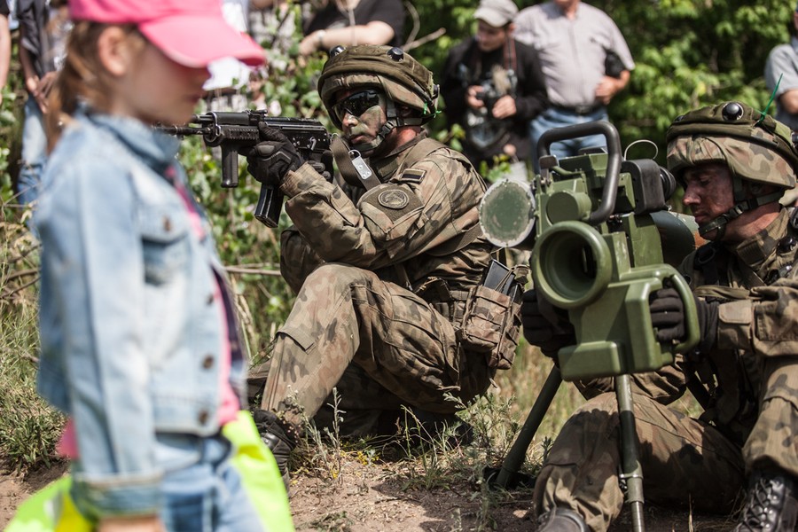 Zajęcie mostu drogowego gen. Elżbiety Zawackiej w Toruniu w ramach szkolenia Anakonda-16, fot. Andrzej Goiński/UM WK-P