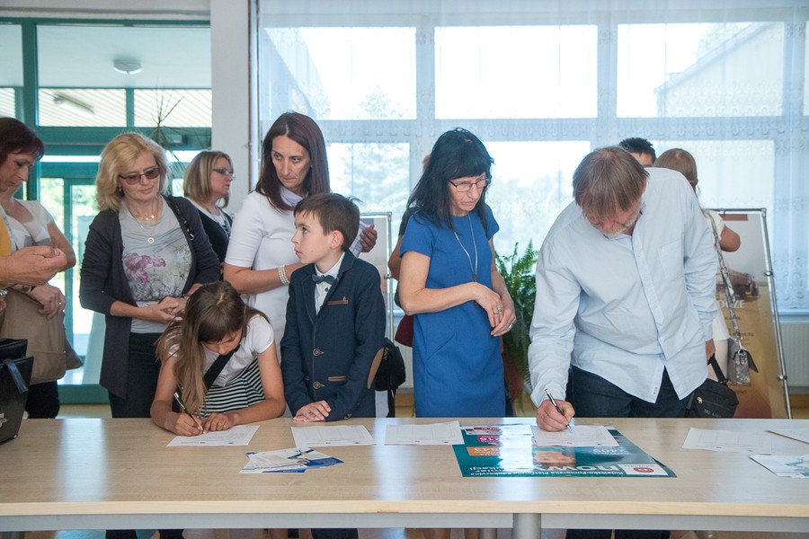 08.06.2016 Konferencja na temat Kujawsko-Pomorskiej Platformy Edukacyjnej Edupolis.pl, czyli internetowego portalu do nauki i pracy dla uczniów i nauczycieli z regionu. Edupolis.pl zawiera interaktywne materiały do nauczania przedmiotów w szkołach podstawowych: lekcje uczniowskie i nauczycielskie, ilustracje, pokazy slajdów, animacje, symulacje, gry dydaktyczne, ćwiczenia interaktywne, mapy i karty pracy. Platforma jest również miejscem tworzenia i przechowywania treści edukacyjnych oraz służy budowie społeczności nauczycieli oraz uczniów udostępniających i wymieniających między sobą tworzone materiały. Fot. Szymon Zdziebło/tarantoga.pl