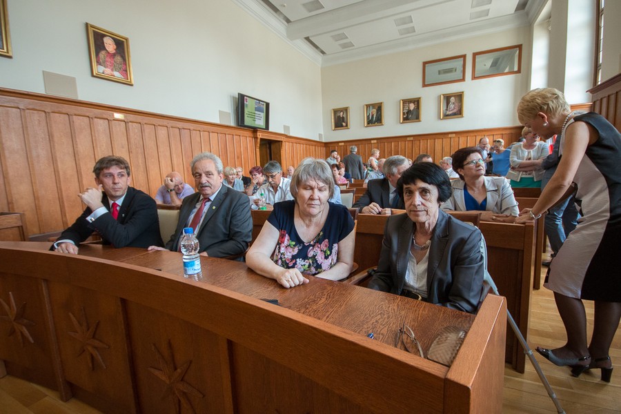 Uroczystość wręczenia umów na dofinansowanie inwestycji (15 czerwca), fot. Szymon Zdziebło/Tarantoga.pl