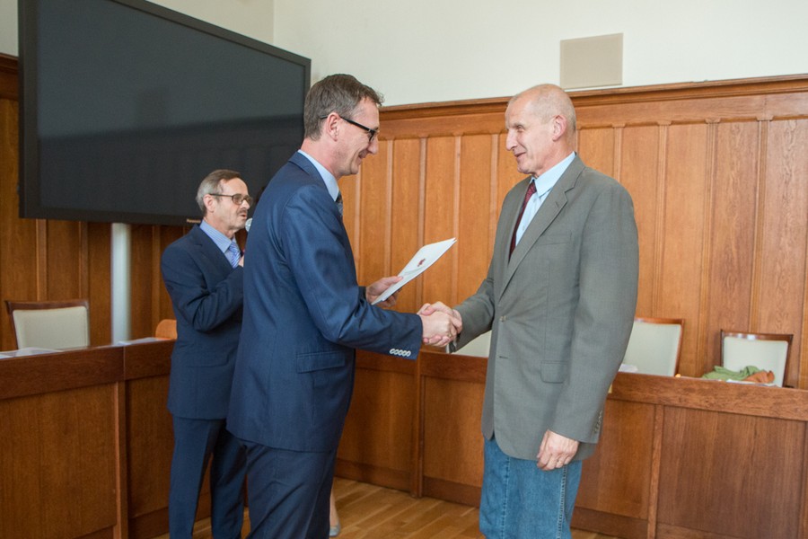 Uroczystość wręczenia umów na dofinansowanie inwestycji (15 czerwca), fot. Szymon Zdziebło/Tarantoga.pl